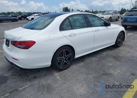 2021 Mercedes-Benz E 350 4Matic z USA, uszkodzony, nr VIN W1KZF8EB8MA962129